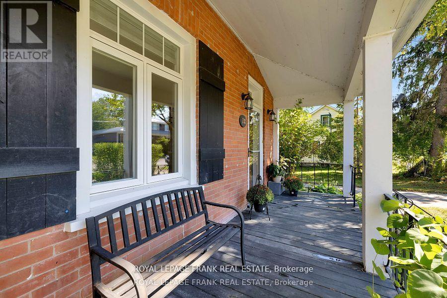 18 Nassau Street, Selwyn, Ontario  K0L 2H0 - Photo 2 - X12511668