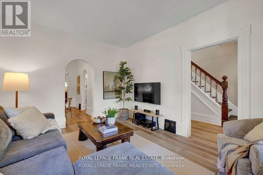 18 Nassau Street, Selwyn, Ontario  K0L 2H0 - Photo 4 - X12511668