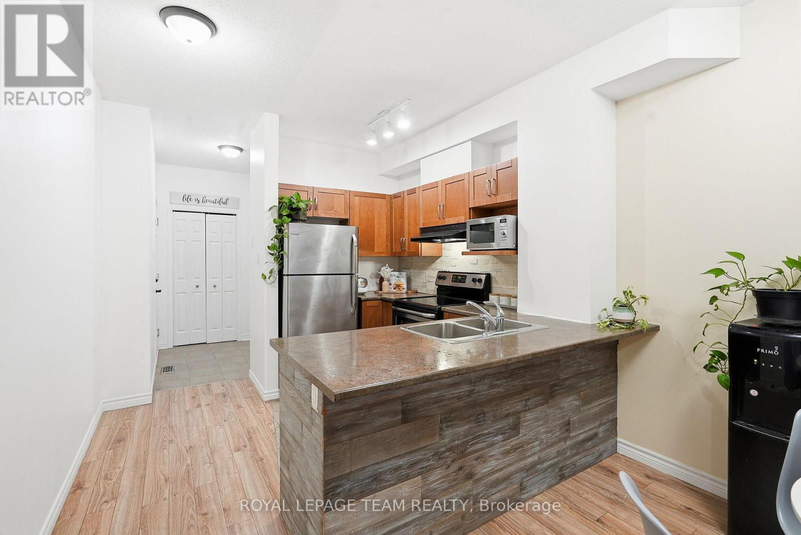 104 Fir Lane, North Grenville, Ontario K0G 1J0 - Photo 5 - X12511836