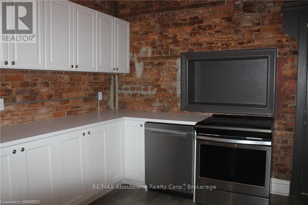 19 Oxford Street, Hamilton, Ontario  L8R 2W9 - Photo 12 - X12511832