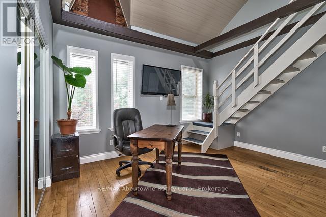 19 Oxford Street, Hamilton, Ontario  L8R 2W9 - Photo 15 - X12511832