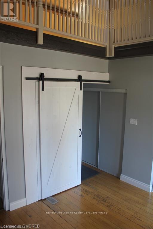 19 Oxford Street, Hamilton, Ontario  L8R 2W9 - Photo 18 - X12511832