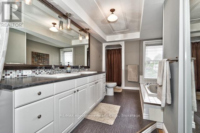 19 Oxford Street, Hamilton, Ontario  L8R 2W9 - Photo 19 - X12511832