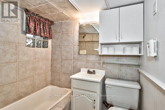 19 Oxford Street, Hamilton, Ontario  L8R 2W9 - Photo 24 - X12511832