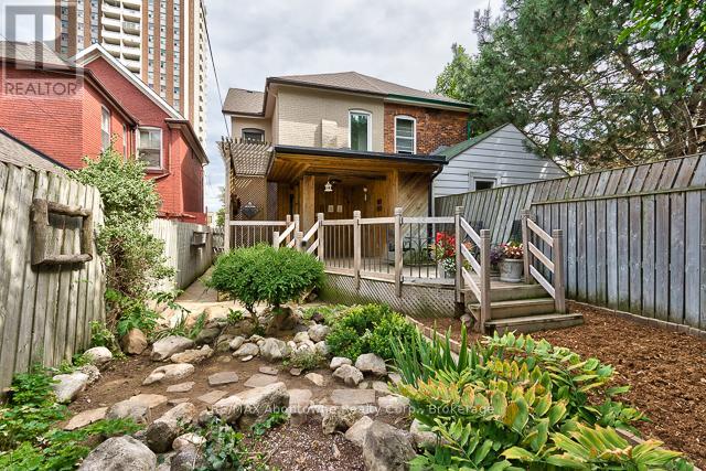 19 Oxford Street, Hamilton, Ontario  L8R 2W9 - Photo 29 - X12511832