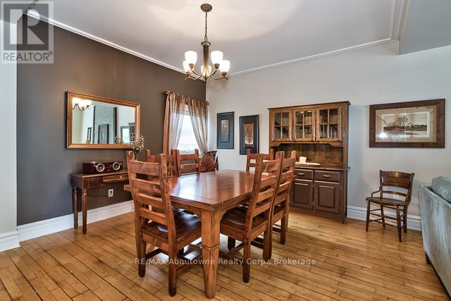 19 Oxford Street, Hamilton, Ontario  L8R 2W9 - Photo 7 - X12511832