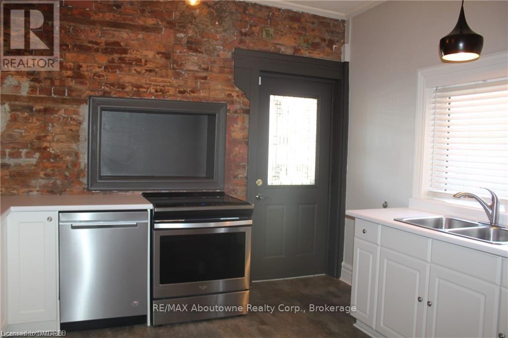 19 Oxford Street, Hamilton, Ontario  L8R 2W9 - Photo 9 - X12511832