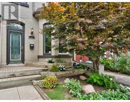 19 OXFORD STREET, Hamilton, Ontario