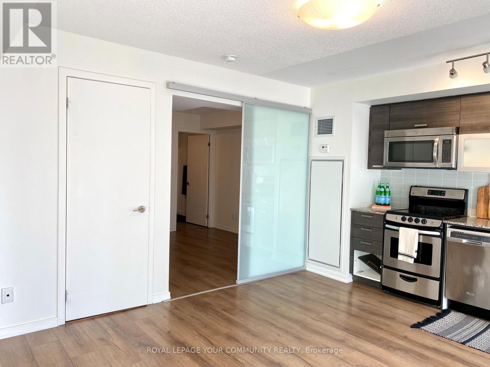 1038 - 68 Abell Street, Toronto, Ontario  M6J 0B1 - Photo 3 - C12511320