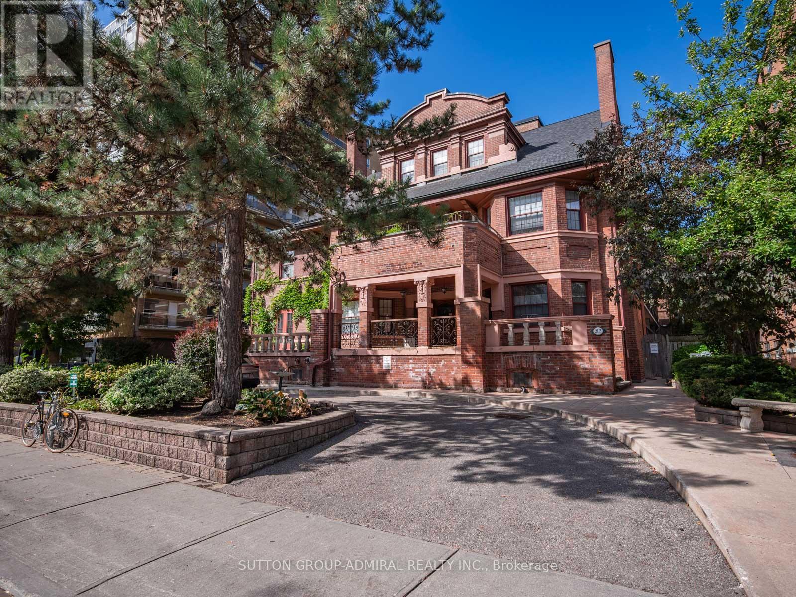 106 - 212 ST. GEORGE STREET, Toronto, Ontario