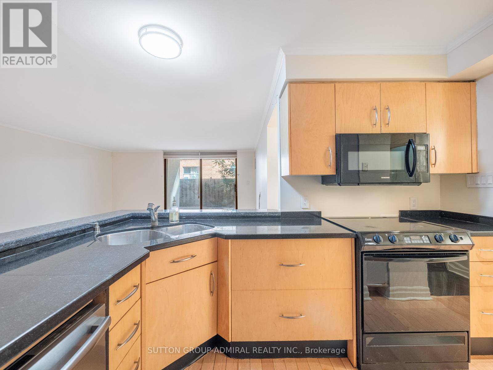 106 - 212 St. George Street, Toronto, Ontario  M5R 2N5 - Photo 8 - C12511324