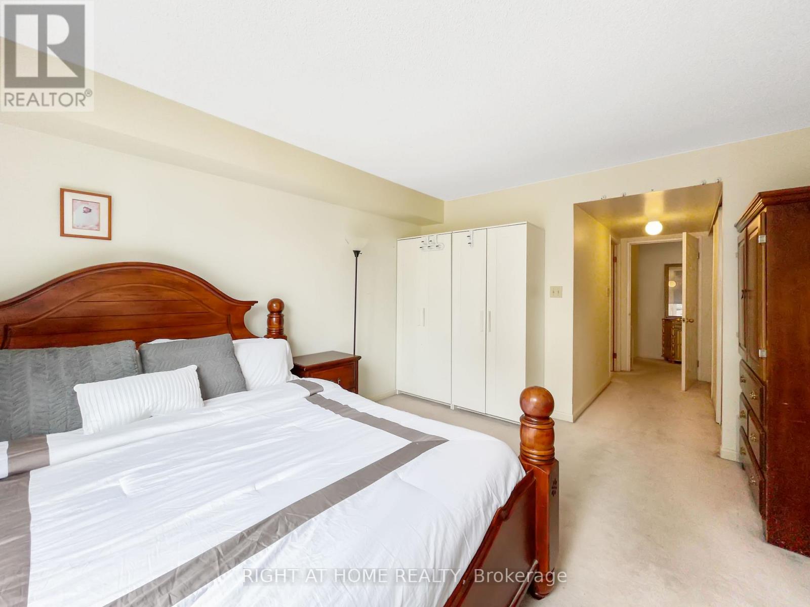 1113 - 24 Wellesley Street W, Toronto (Bay Street Corridor), Ontario  M4Y 2X6 - Photo 6 - C12511380