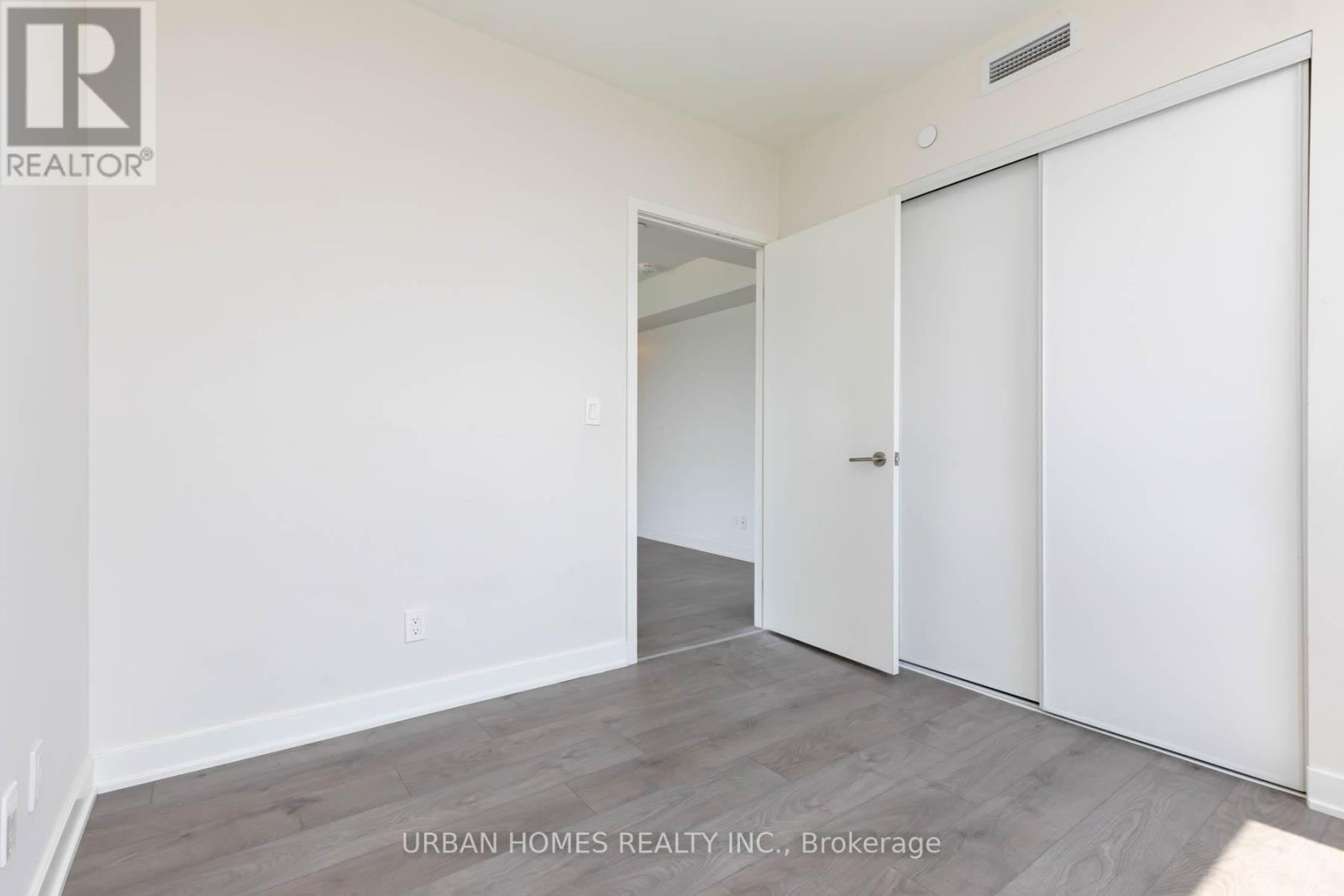 2711 - 2 Sonic Way, Toronto, Ontario  M3C 0P2 - Photo 12 - C12511456