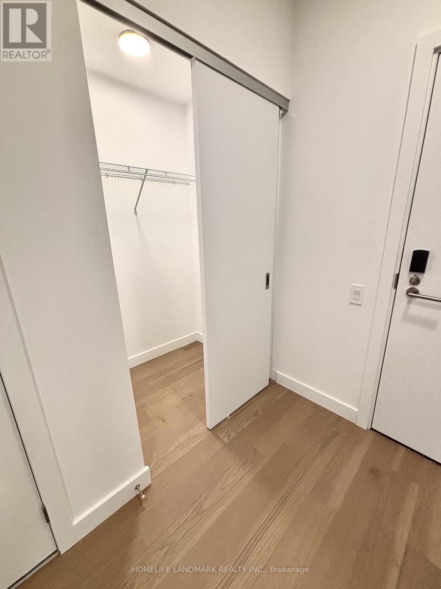 1720 Bayview Avenue, Toronto, Ontario  M4G 3C4 - Photo 2 - C12511500