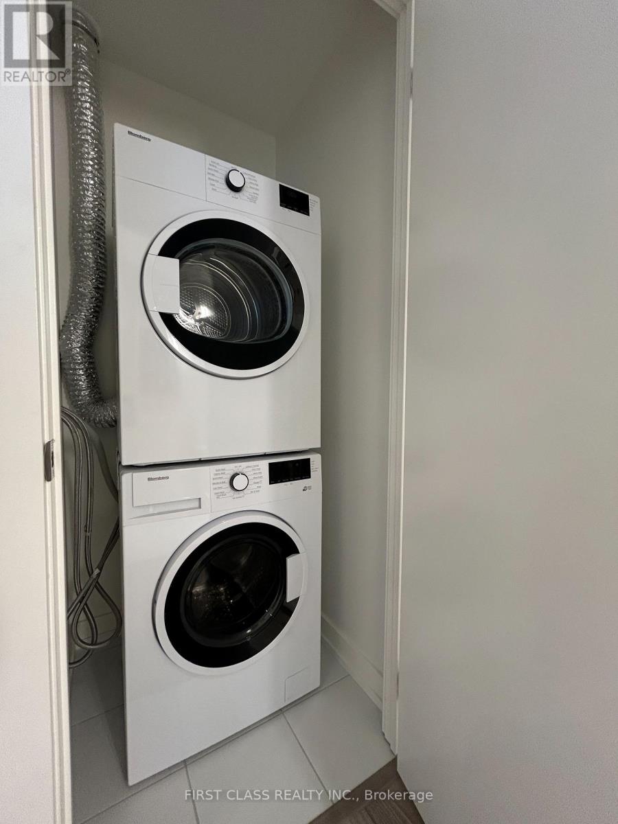 1406 - 120 Broadway Avenue, Toronto, Ontario  M4P 1V6 - Photo 10 - C12511578