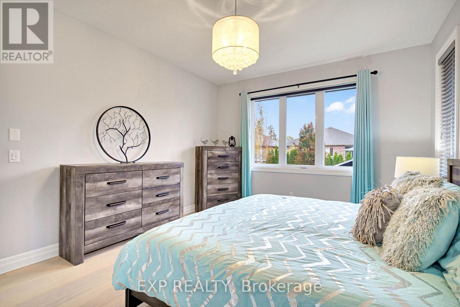 493 Bennett Crescent, Strathroy-Caradoc, Ontario  N0L 1W0 - Photo 19 - X12511686