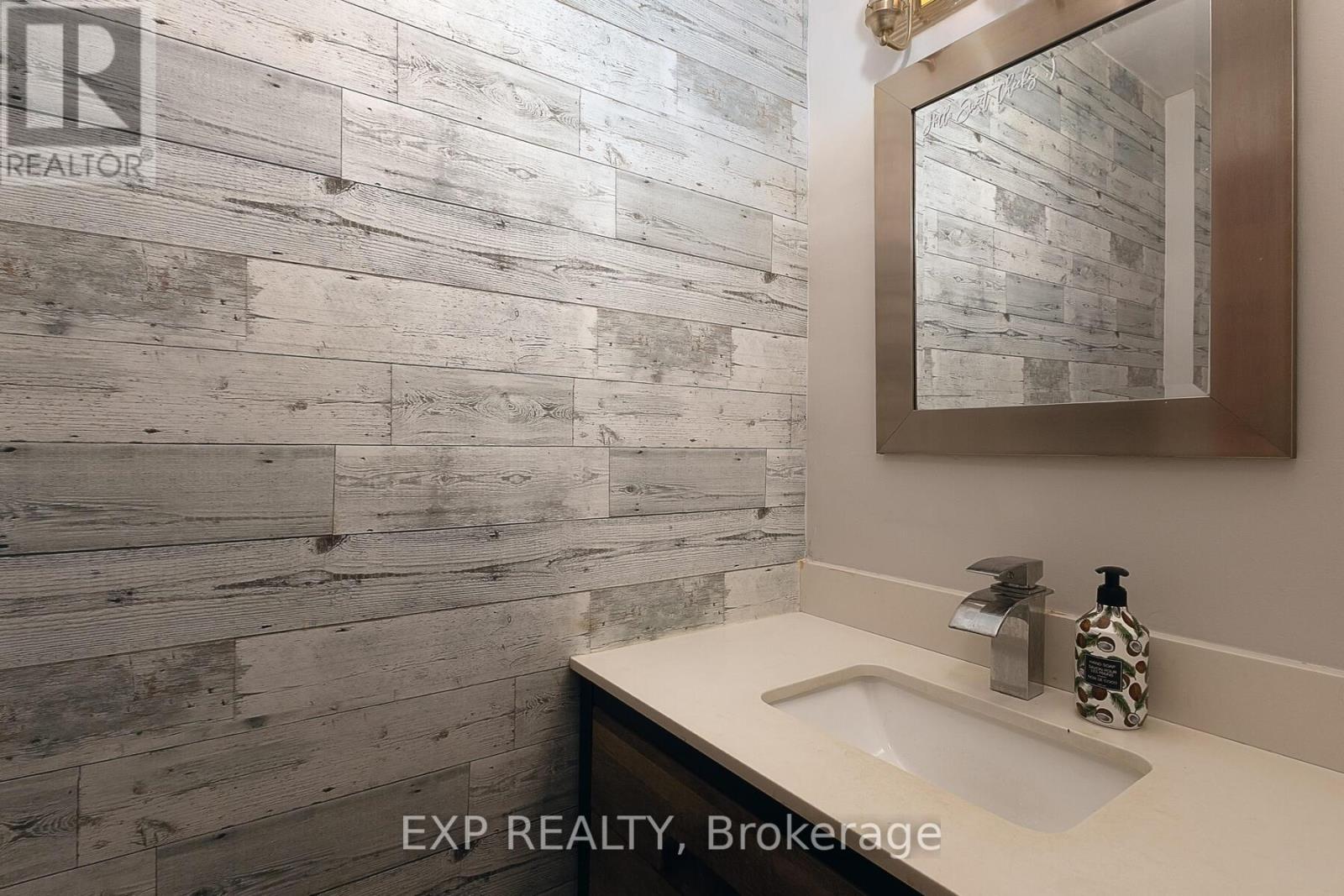 0 - 881 Southdale Road E, London South, Ontario  N6E 1V7 - Photo 18 - X12511730