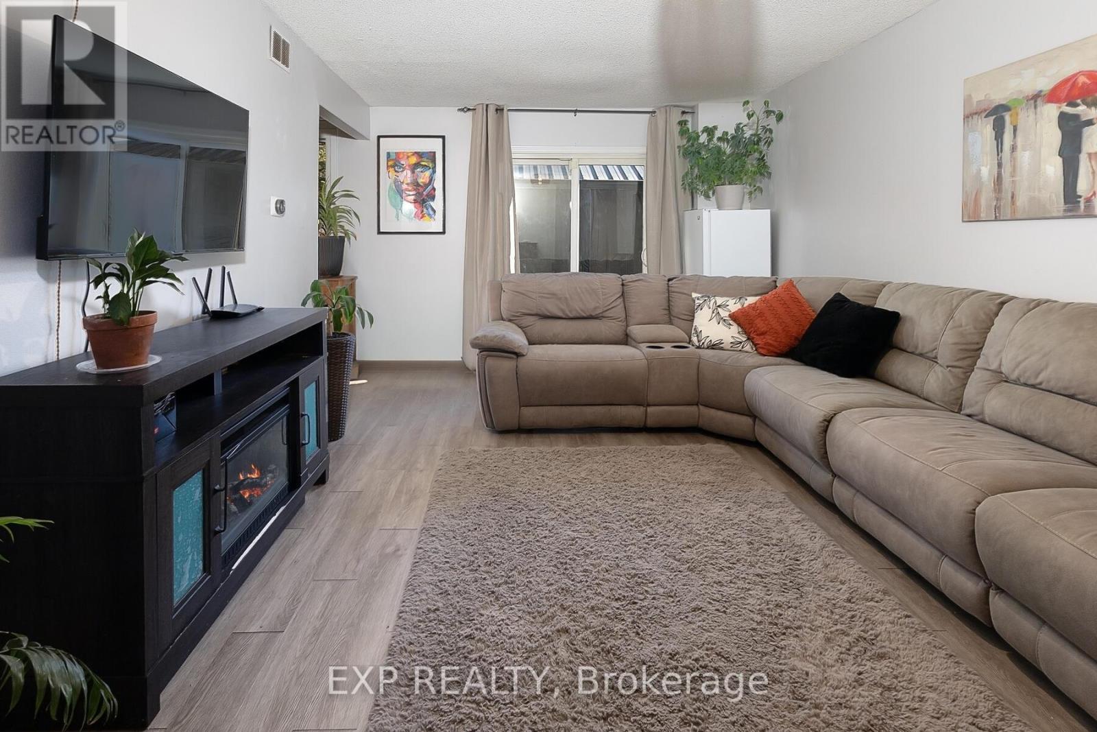 0 - 881 Southdale Road E, London South, Ontario  N6E 1V7 - Photo 5 - X12511730