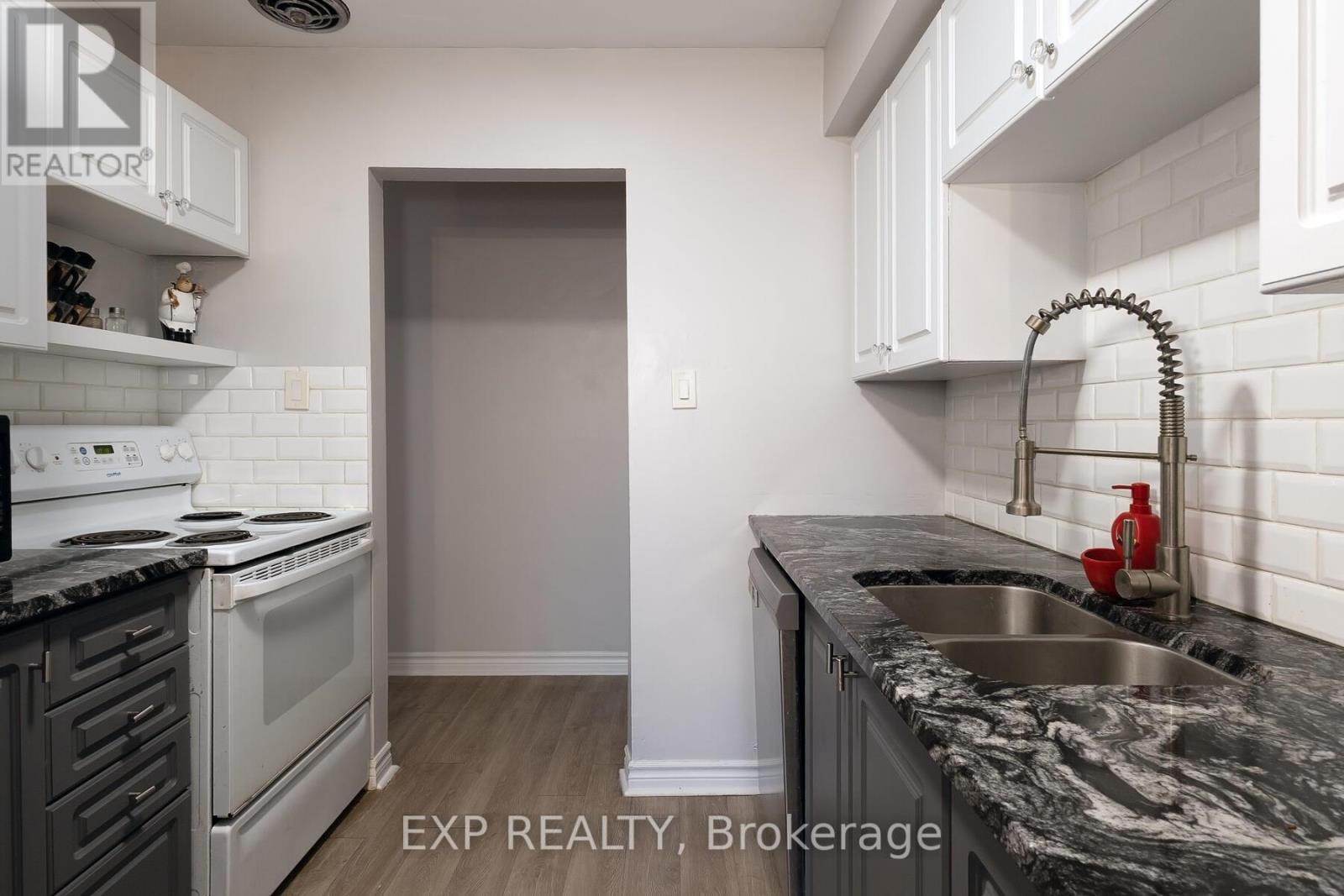 0 - 881 Southdale Road E, London South, Ontario  N6E 1V7 - Photo 8 - X12511730