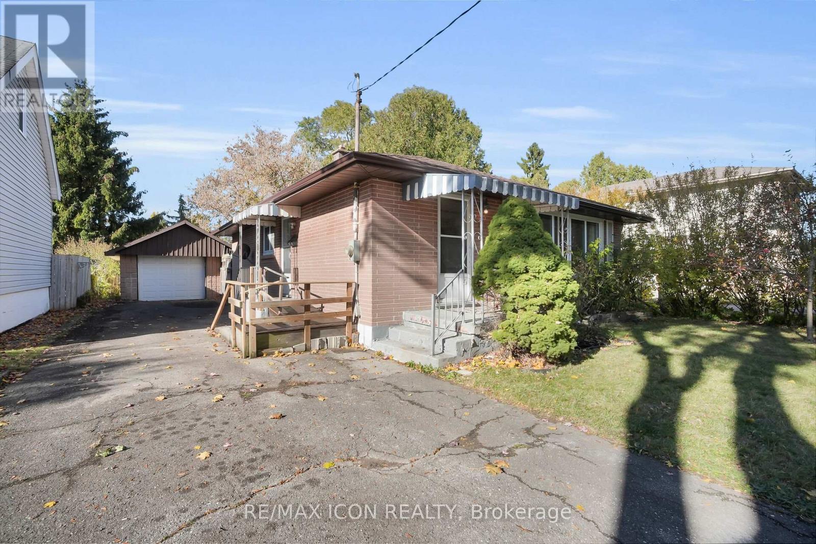 115 Marlborough Avenue, London South, Ontario  N5Z 3S5 - Photo 2 - X12511768