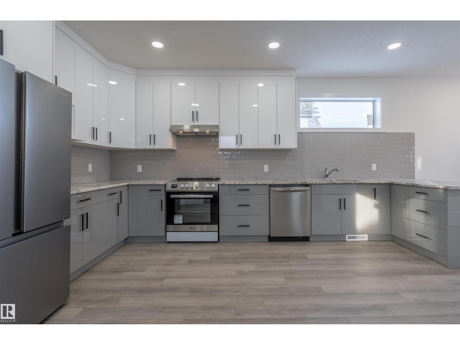 10446 142 St Nw, Edmonton, Alberta  T5N 2P2 - Photo 5 - E4464755