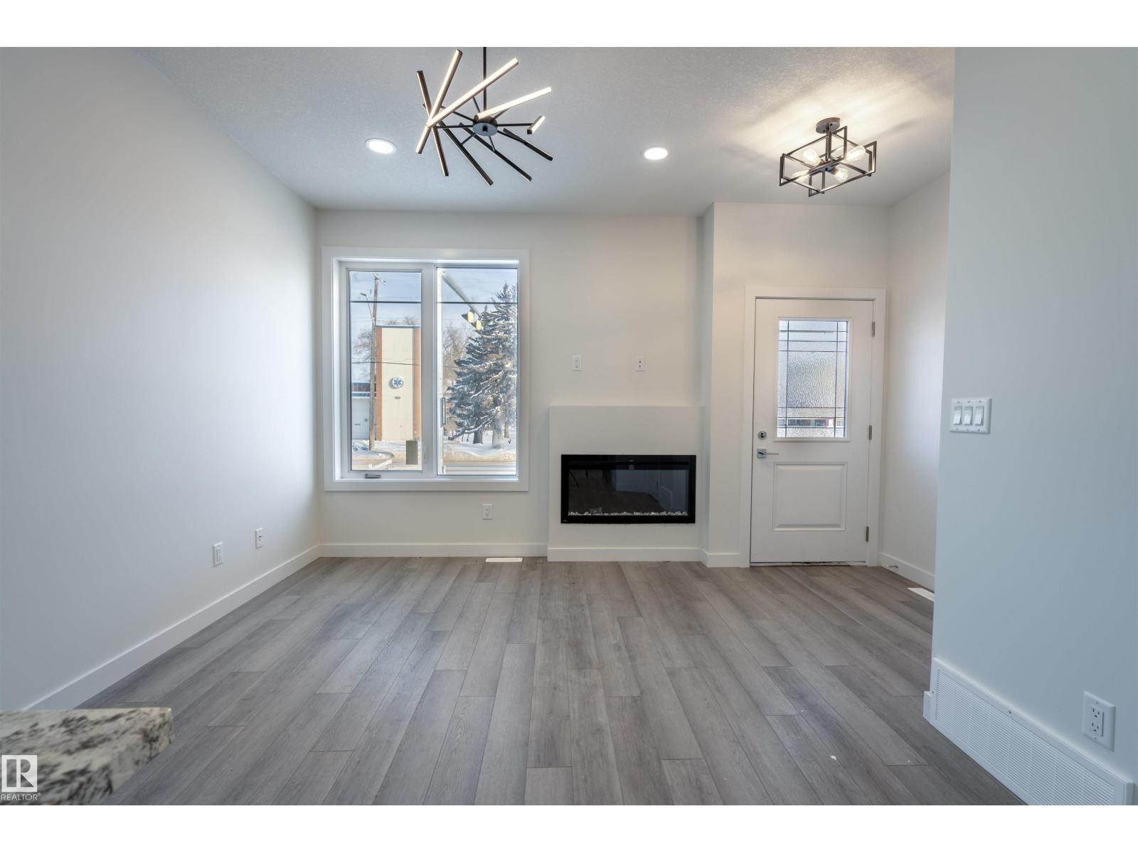 10446 142 St Nw, Edmonton, Alberta  T5N 2P2 - Photo 9 - E4464755