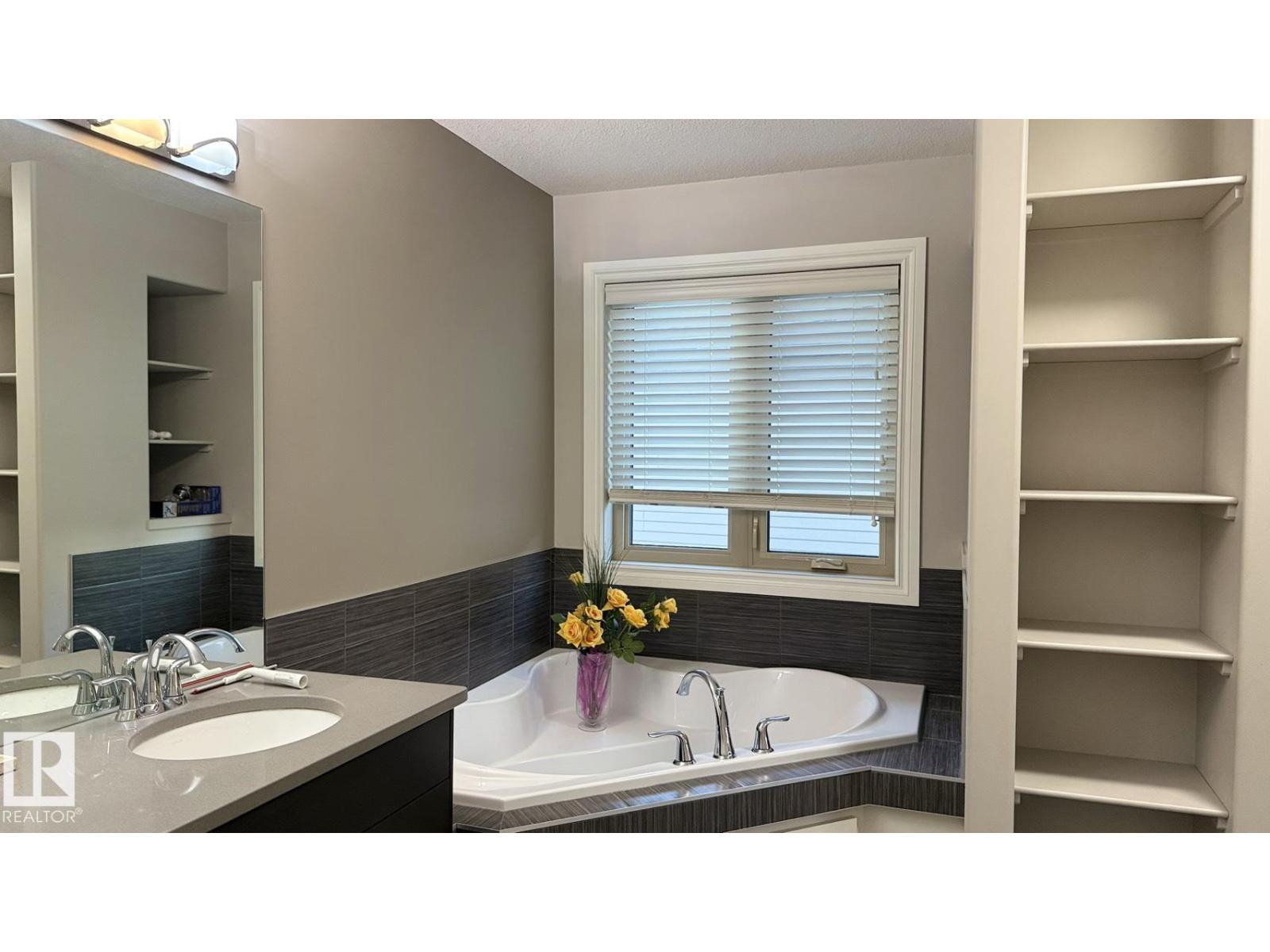 1076 Armitage Cr Sw, Edmonton, Alberta  T6W 0K3 - Photo 36 - E4464628