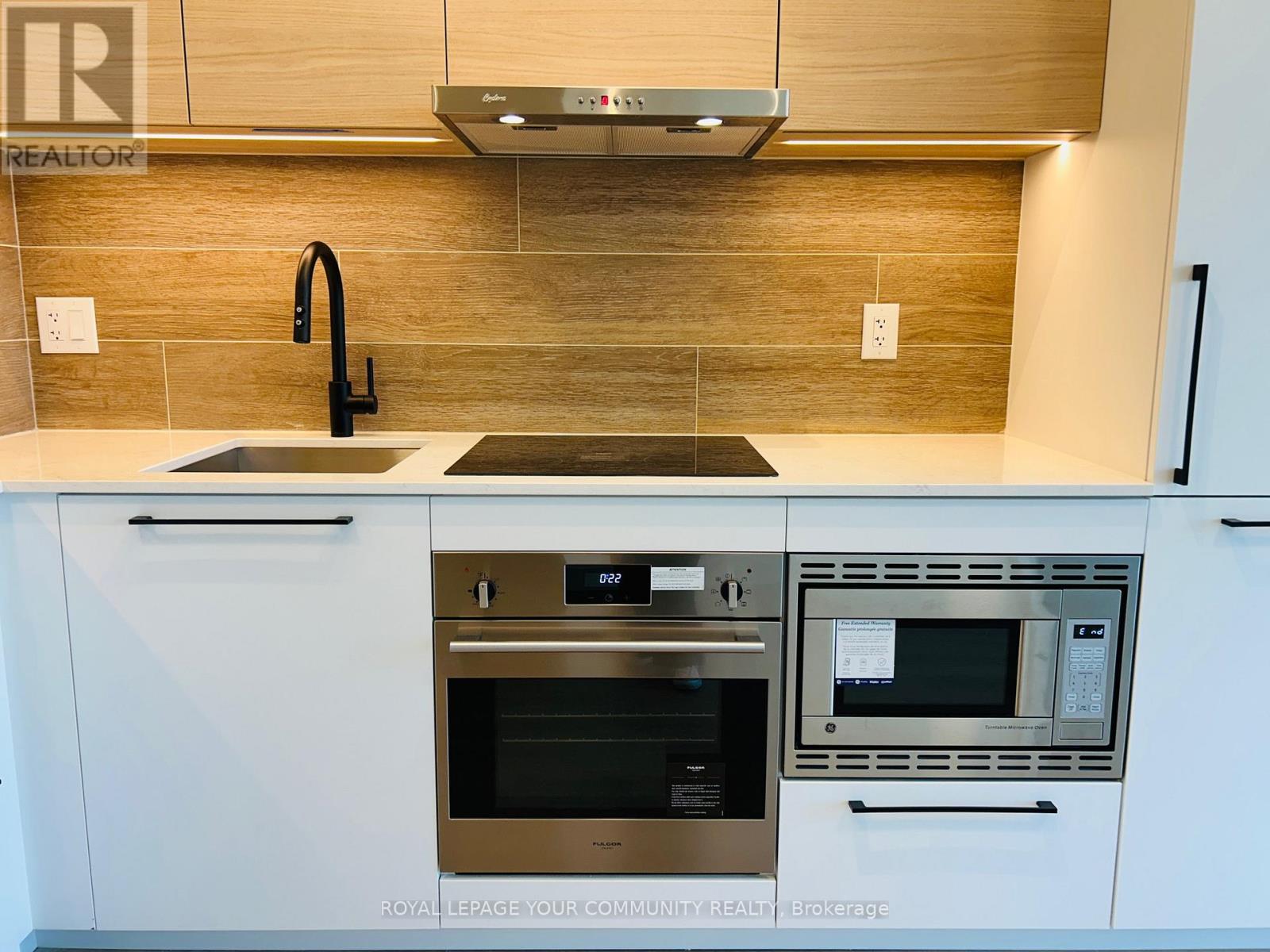 721 - 1050 Eastern Avenue, Toronto, Ontario  M4L 0B7 - Photo 5 - E12511384