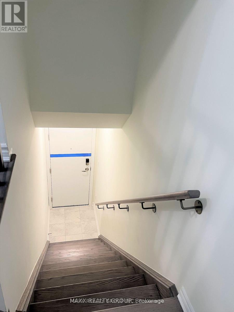 114 - 1081 Danforth Road, Toronto, Ontario  M1J 0B2 - Photo 2 - E12511426