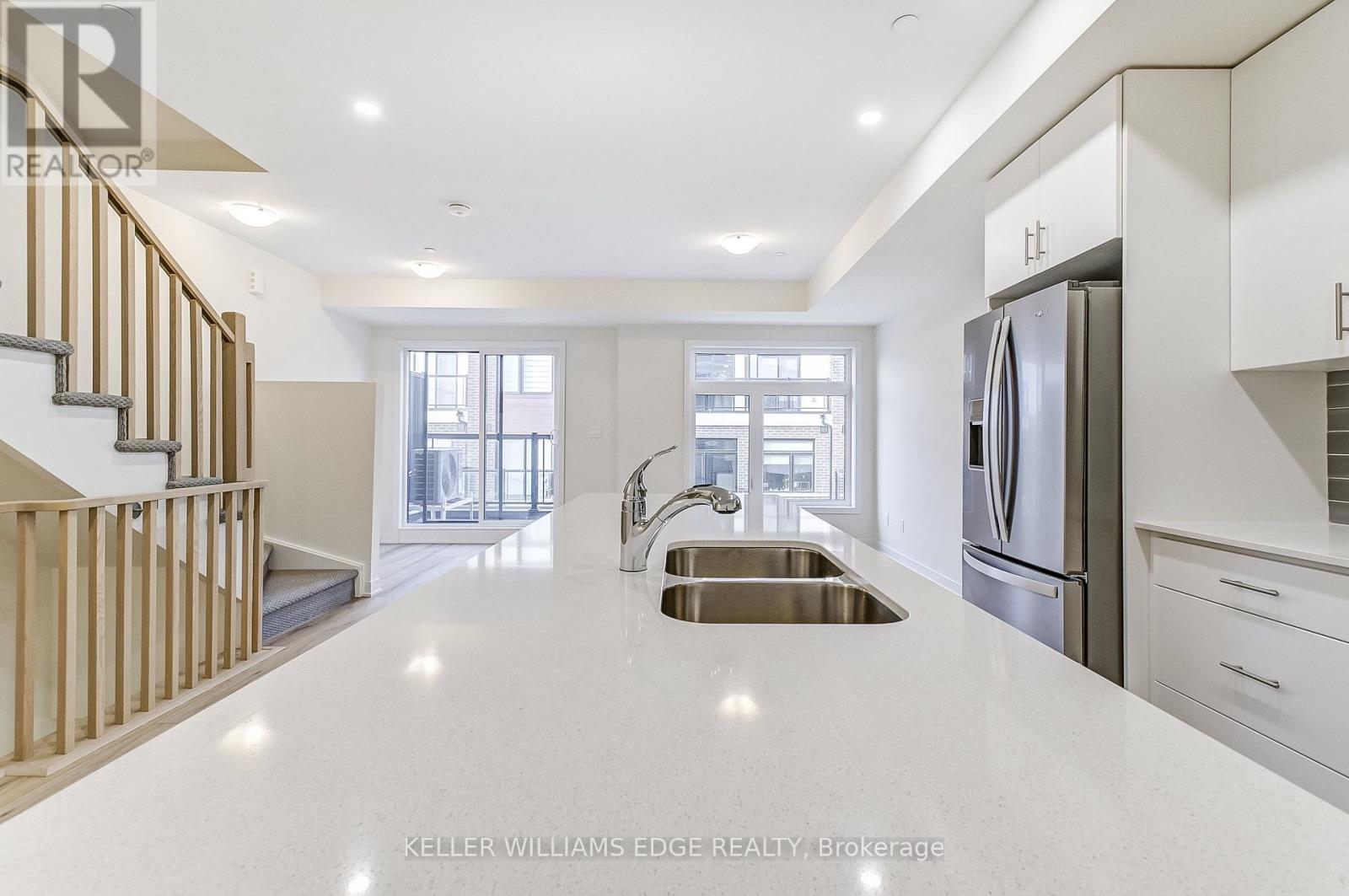 202 - 755 Omega Drive, Pickering, Ontario  L1V 0H1 - Photo 5 - E12511520