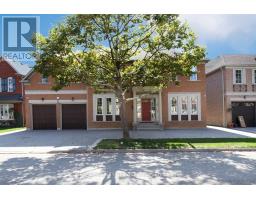 17 BALLANTYNE DRIVE, Ajax, Ontario