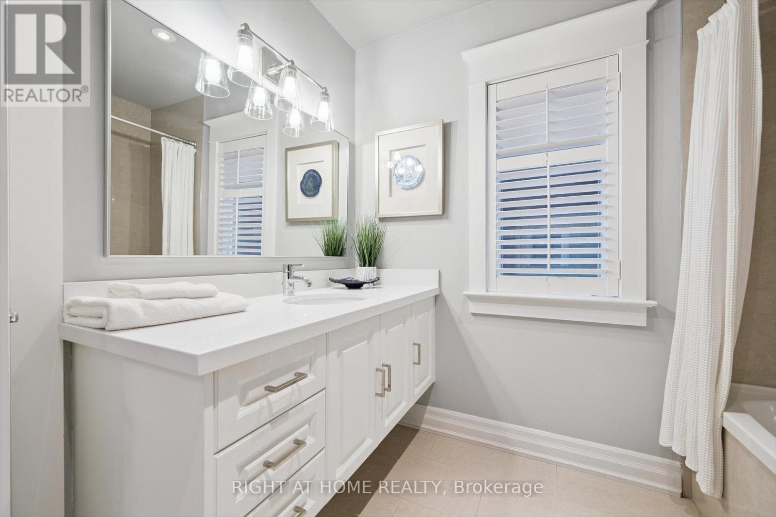 64 Wheeler Avenue, Toronto, Ontario  M4L 3V2 - Photo 30 - E12511624