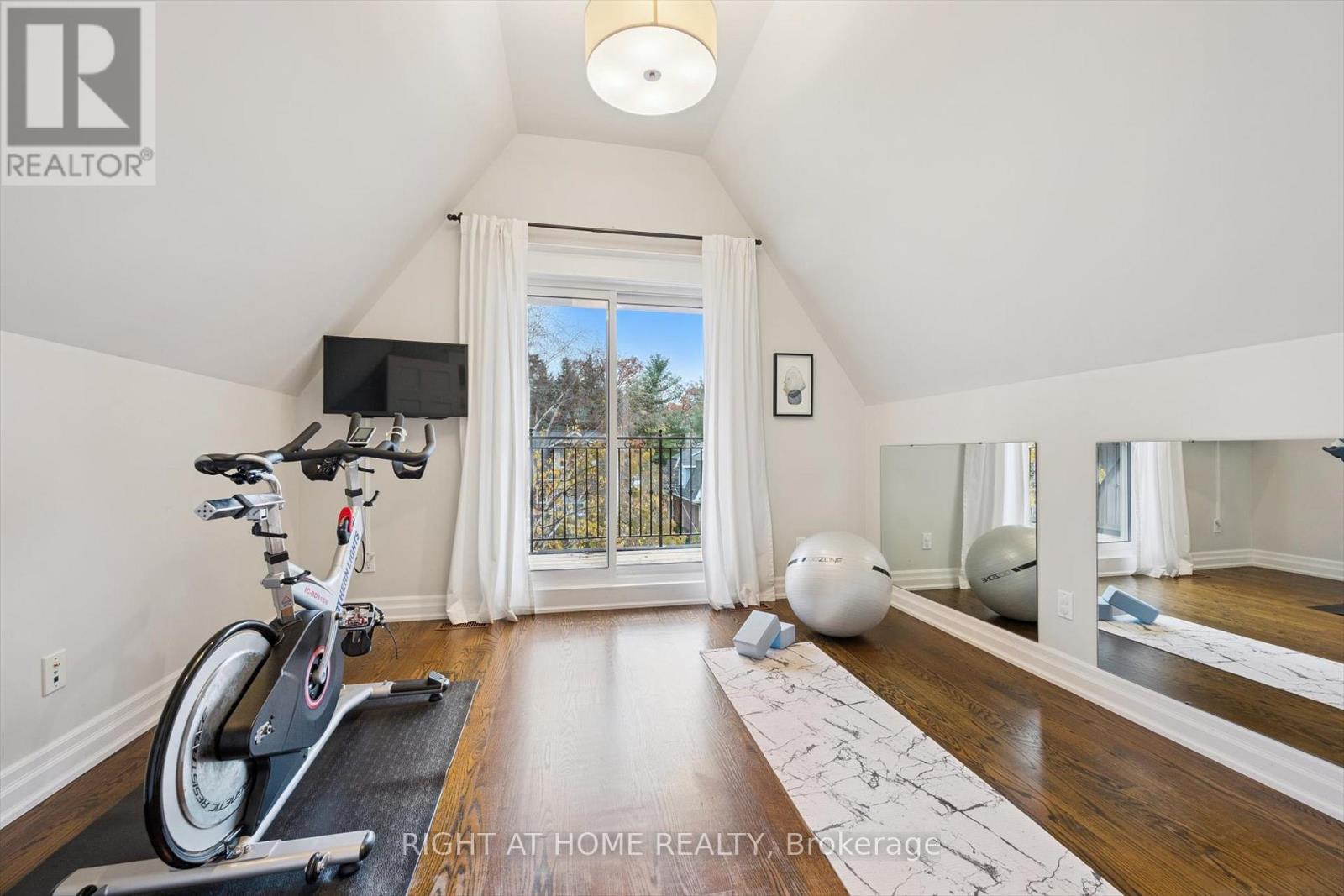 64 Wheeler Avenue, Toronto, Ontario  M4L 3V2 - Photo 37 - E12511624