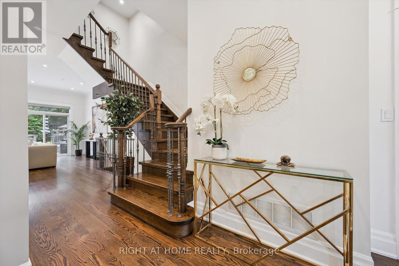 64 Wheeler Avenue, Toronto, Ontario  M4L 3V2 - Photo 6 - E12511624