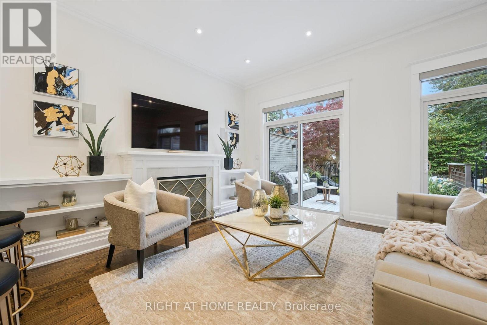 64 Wheeler Avenue, Toronto, Ontario  M4L 3V2 - Photo 9 - E12511624