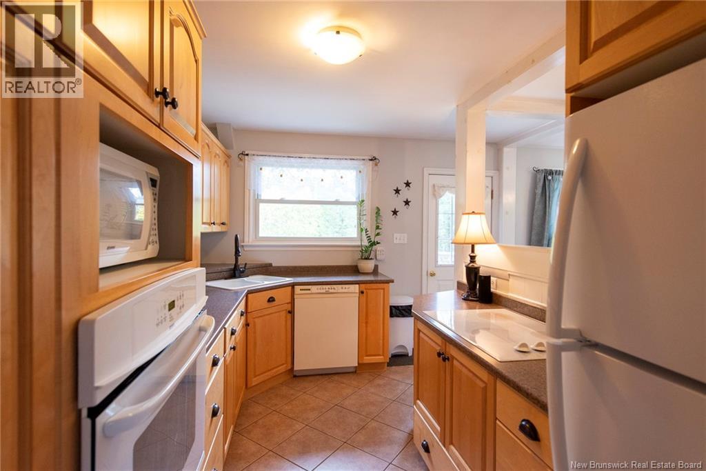 1104 Kennebecasis Drive, Saint John, New Brunswick  E2K 5B1 - Photo 6 - NB129646