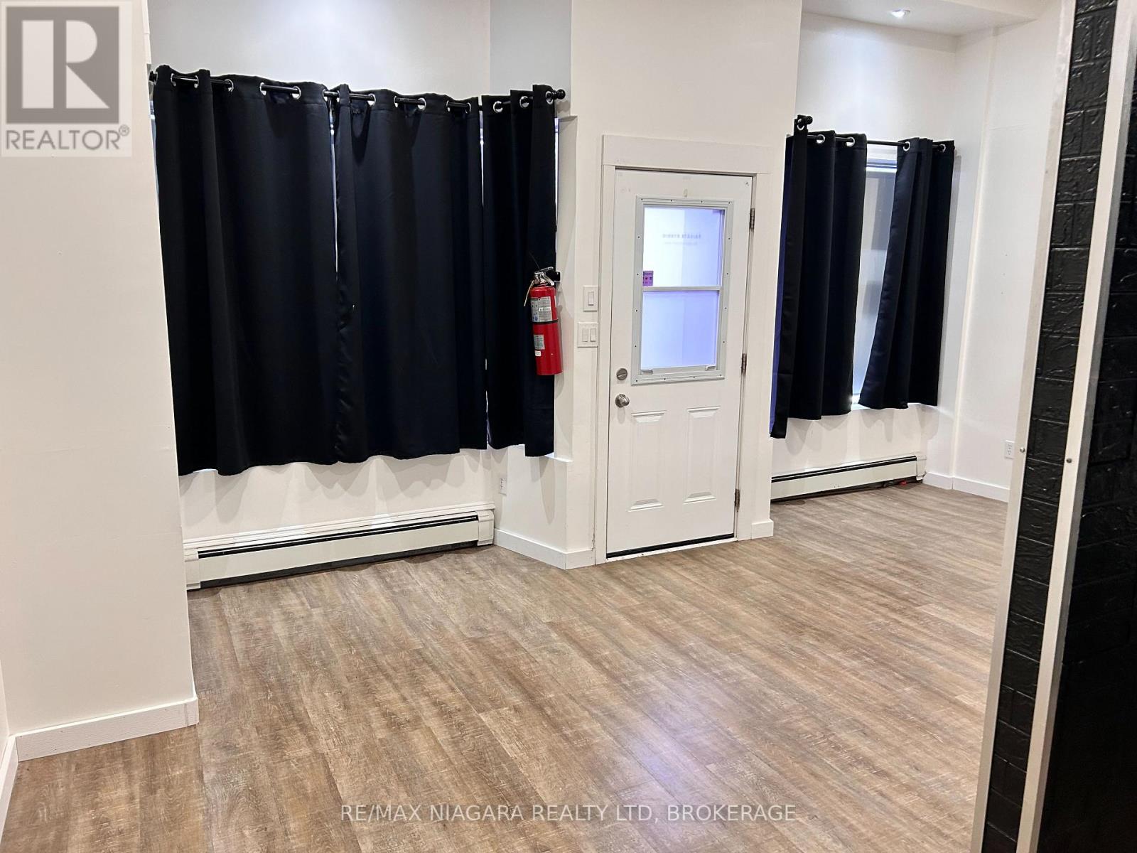 Lower - 210 Jarvis Street, Fort Erie, Ontario  L2A 2S5 - Photo 4 - X12511776