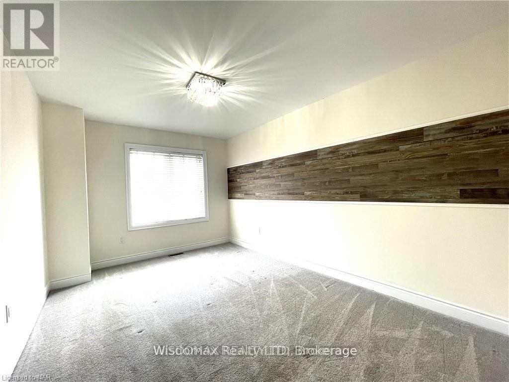 7729 Hackberry Trail, Niagara Falls, Ontario L2H 3R5 - Photo 15 - X12511854