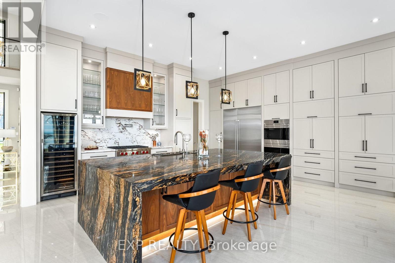 98 Mcrae Beach Road S, Georgina, Ontario L0E 1N0 - Photo 8 - N12479928