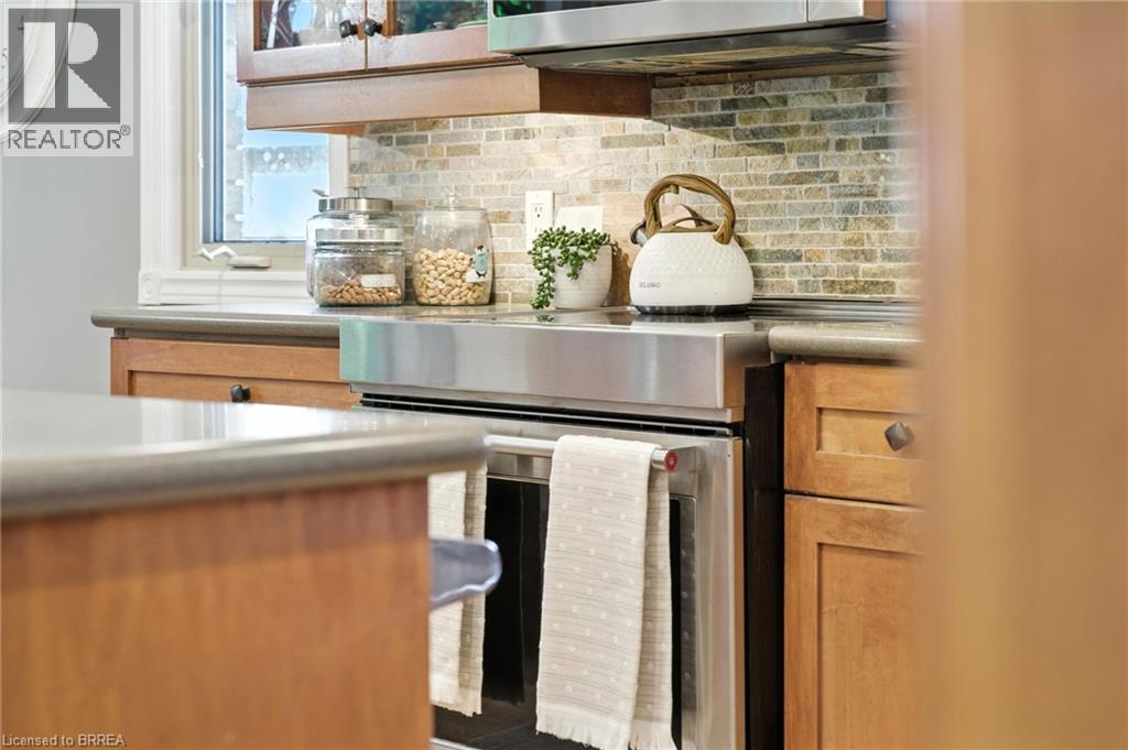 28 Macpherson Drive, Paris, Ontario  N3L 4C6 - Photo 13 - 40785821