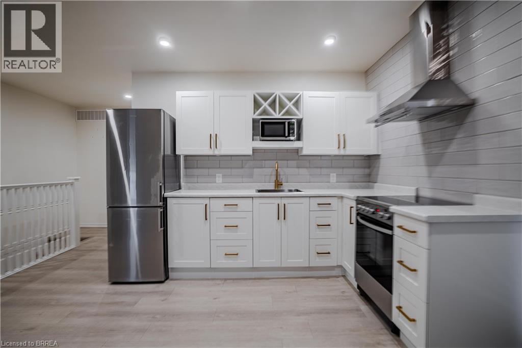 169 Drummond Street Unit# Upper, Brantford, Ontario  N3S 6A6 - Photo 3 - 40782107