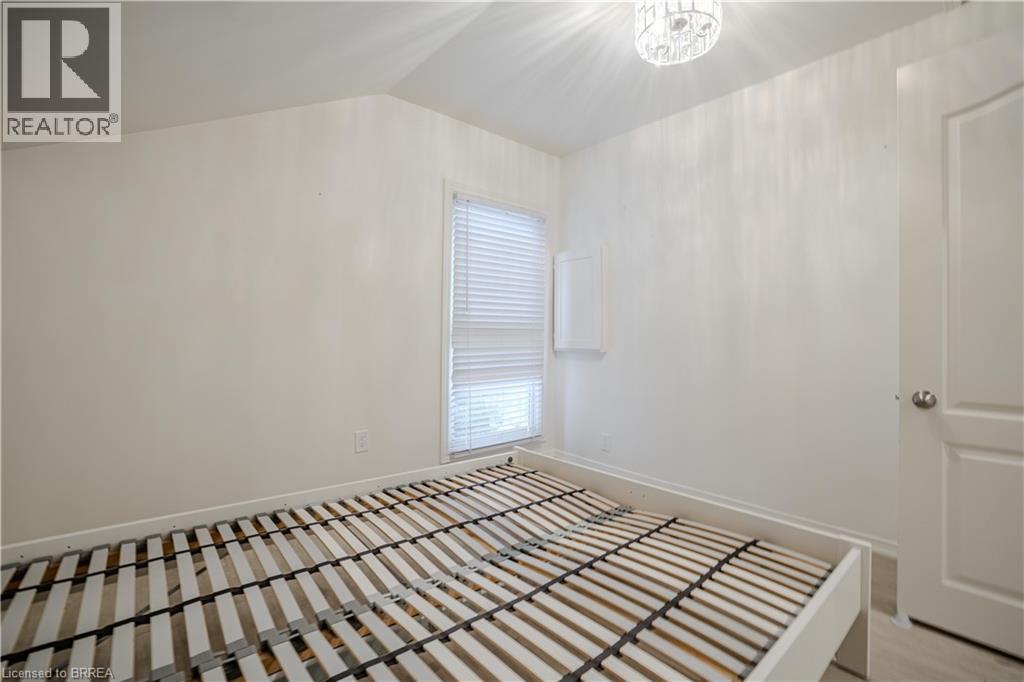 169 Drummond Street Unit# Upper, Brantford, Ontario  N3S 6A6 - Photo 6 - 40782107