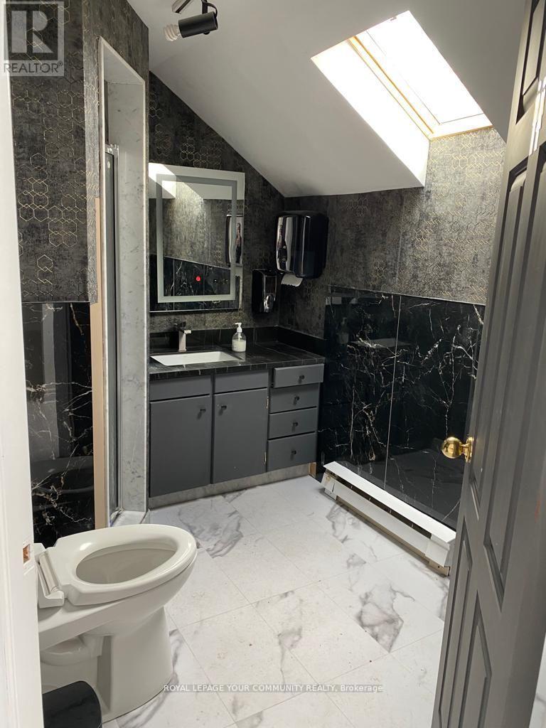 2nd Flr - 53 Prospect Street, Newmarket, Ontario  L3Y 3T1 - Photo 11 - N12511332