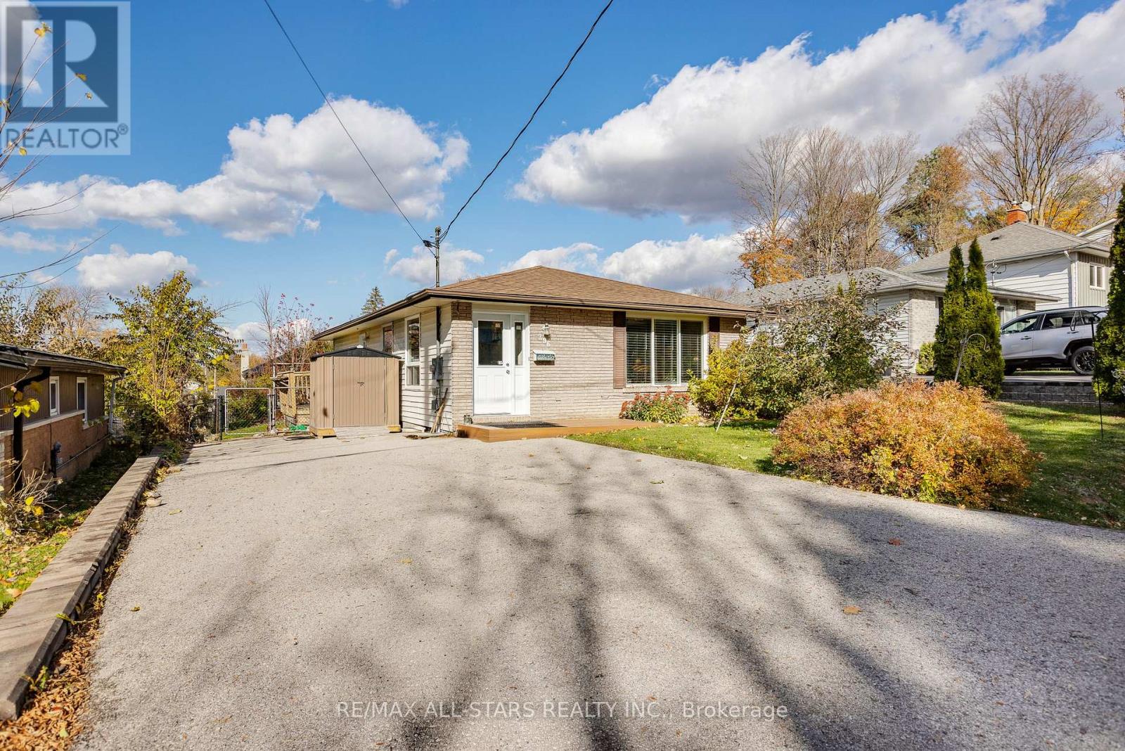296 TERRACE DRIVE, Georgina, Ontario
