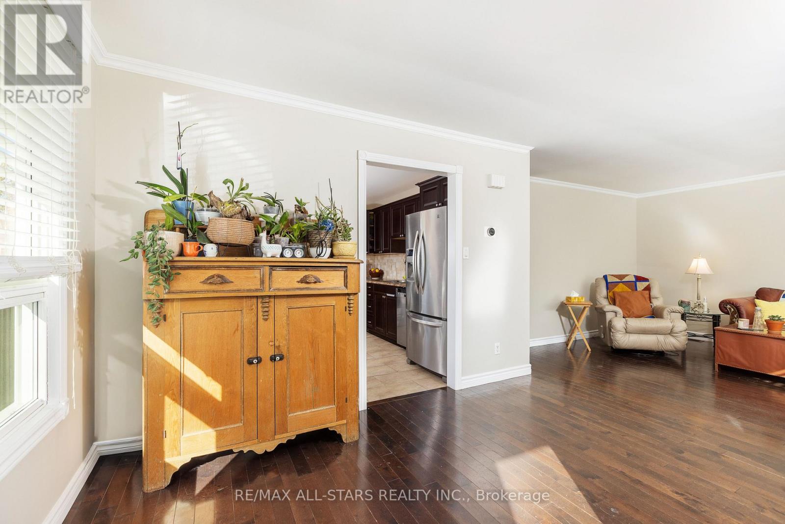 296 Terrace Drive, Georgina, Ontario  L4P 2Y8 - Photo 10 - N12511338