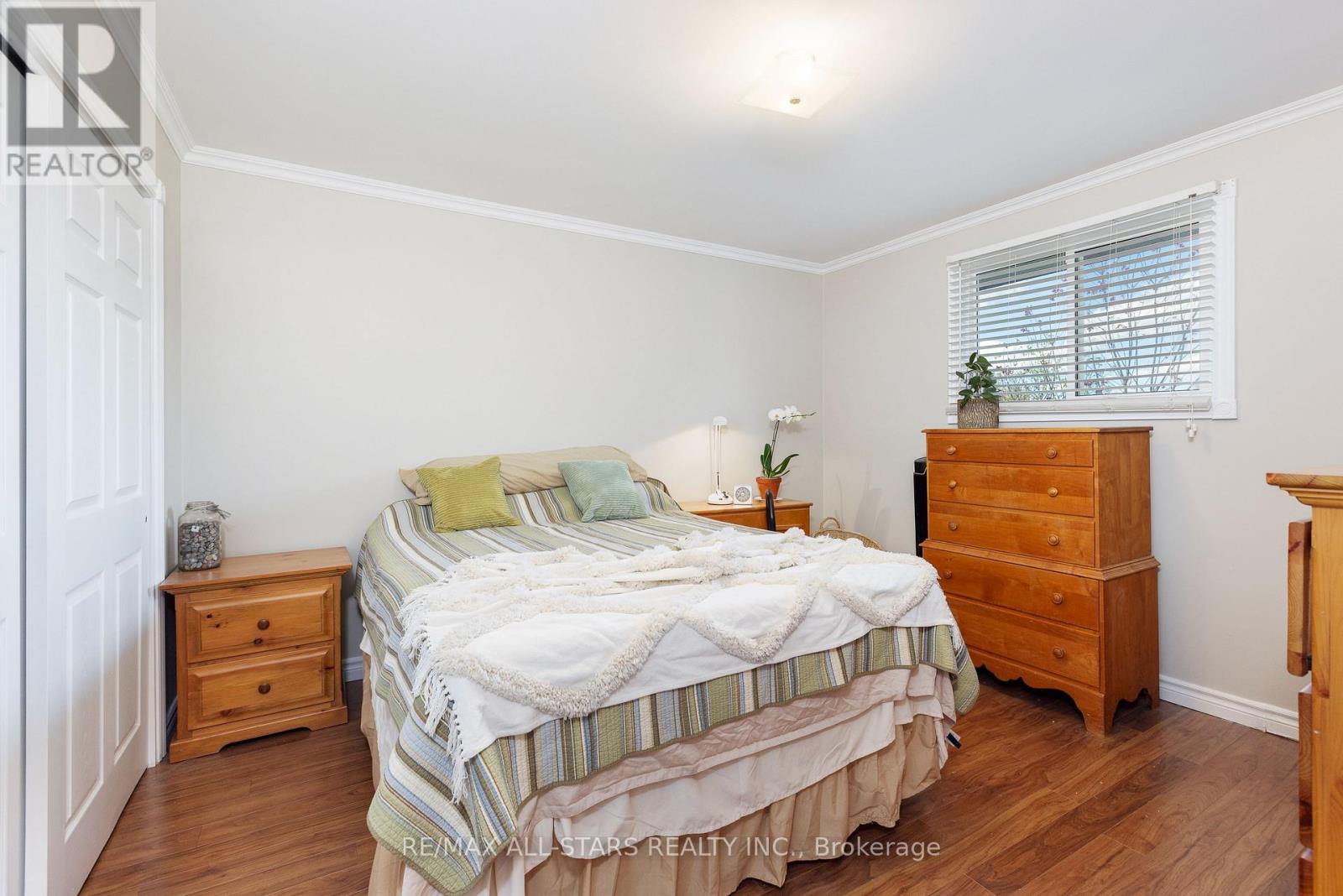 296 Terrace Drive, Georgina, Ontario  L4P 2Y8 - Photo 18 - N12511338