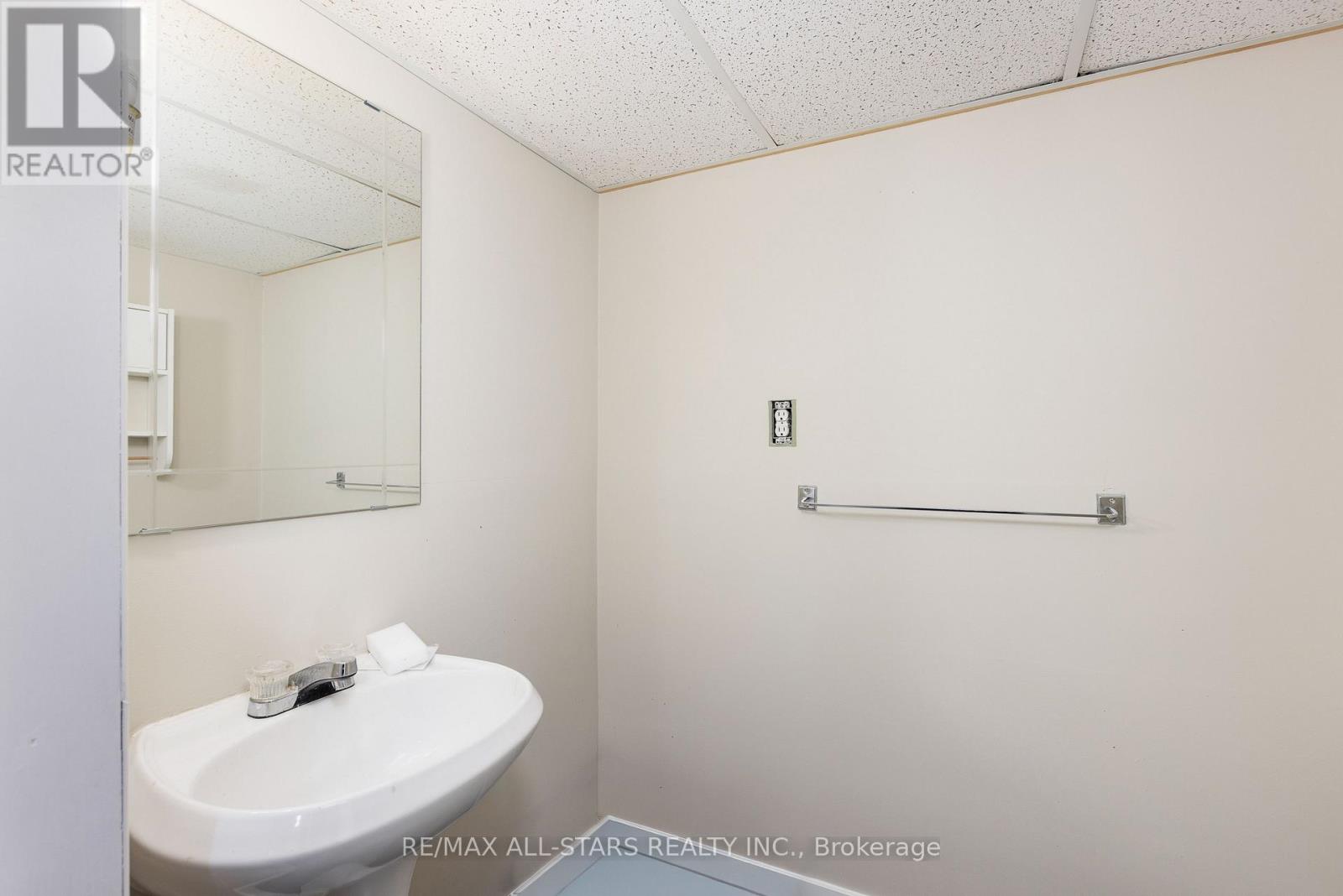 296 Terrace Drive, Georgina, Ontario  L4P 2Y8 - Photo 27 - N12511338