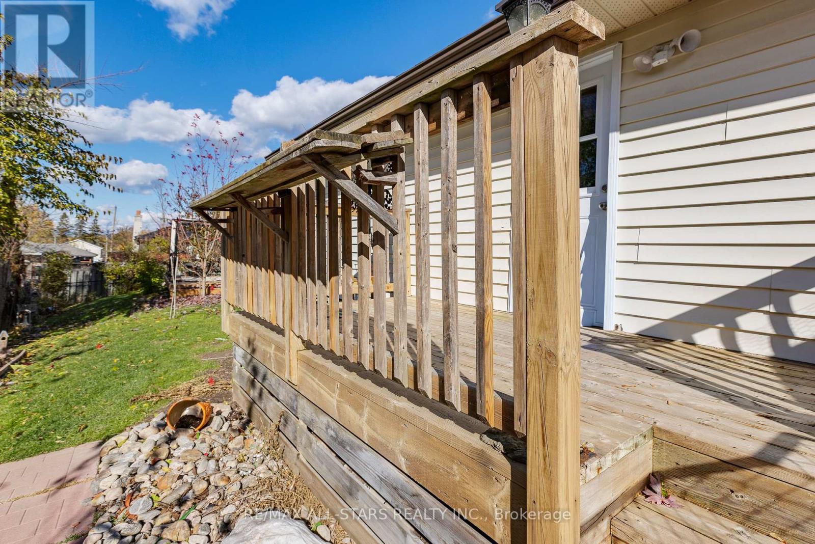 296 Terrace Drive, Georgina, Ontario  L4P 2Y8 - Photo 29 - N12511338