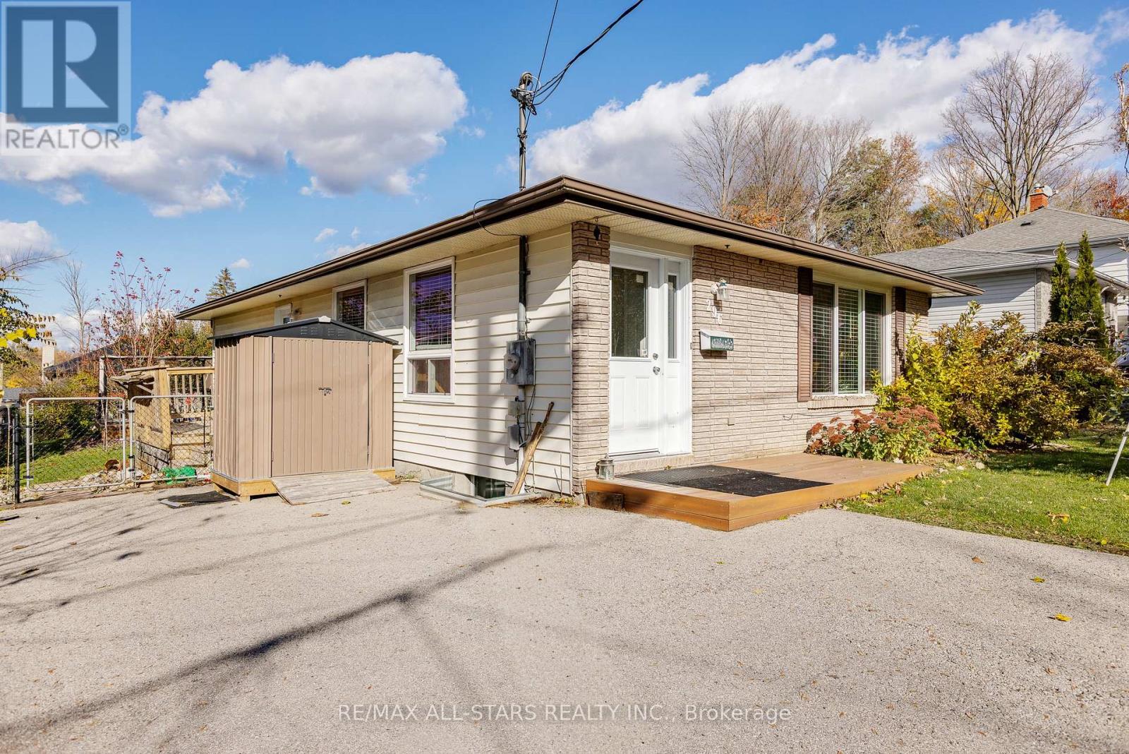 296 Terrace Drive, Georgina, Ontario  L4P 2Y8 - Photo 3 - N12511338