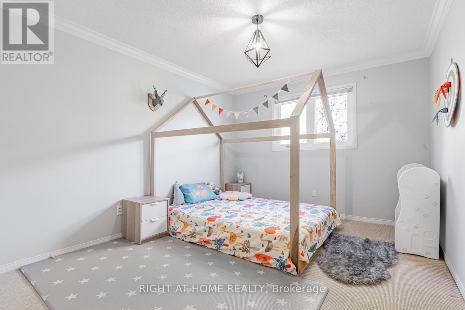 16 Marchwood Crescent, Richmond Hill, Ontario  L4C 8M7 - Photo 15 - N12511344